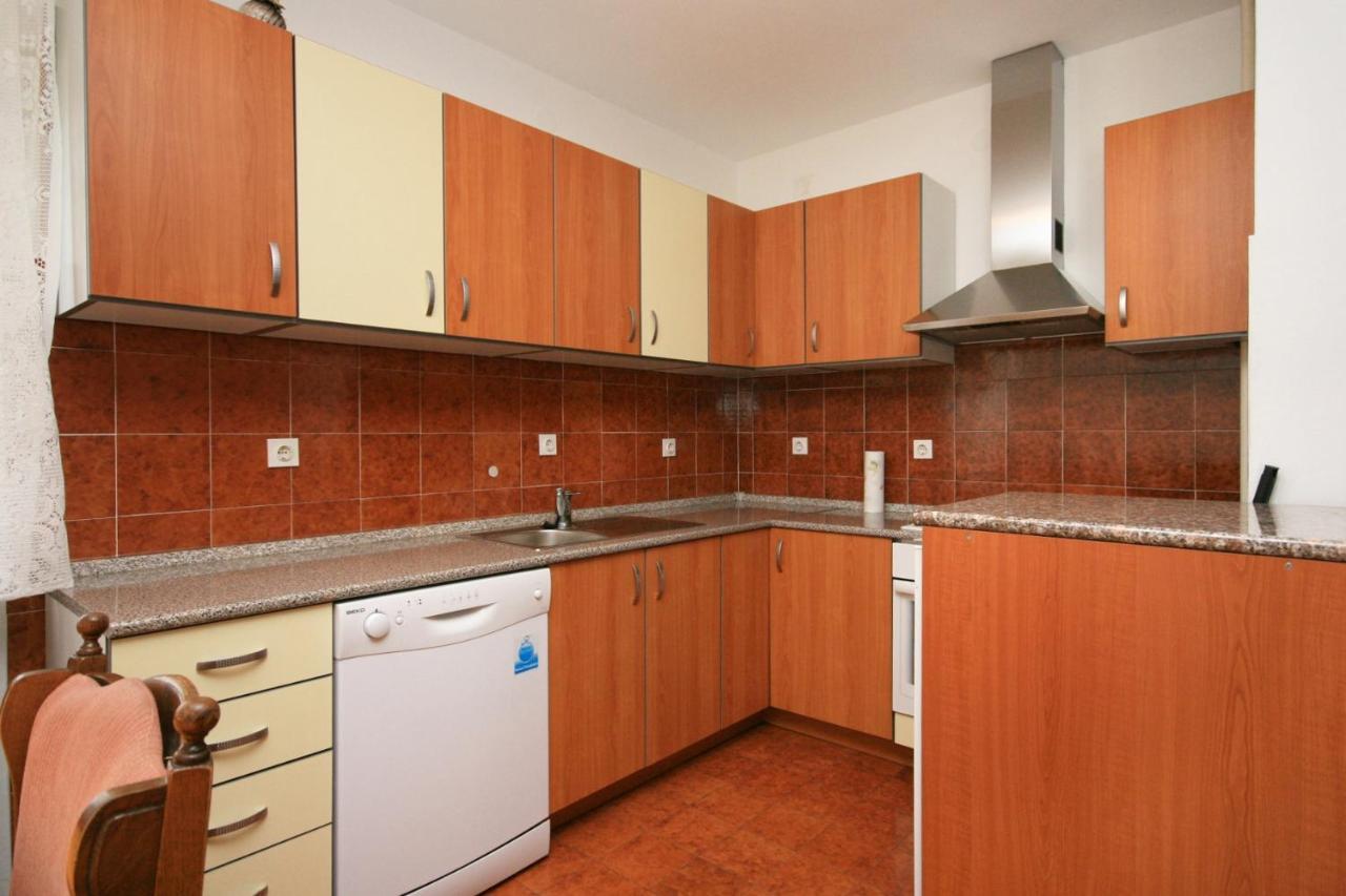 Apartments With A Parking Space Novi Vinodolski - 5514 외부 사진