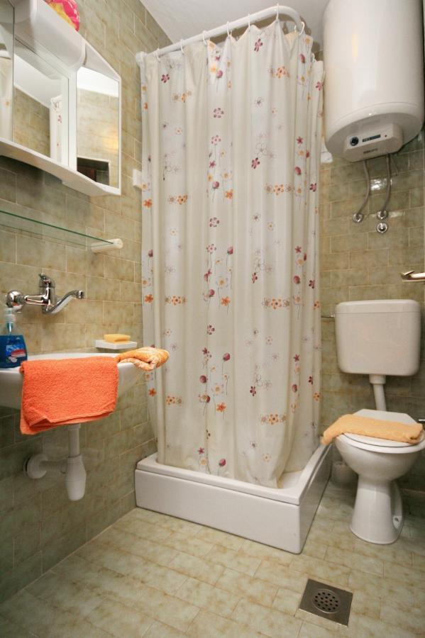 Apartments With A Parking Space Novi Vinodolski - 5514 외부 사진