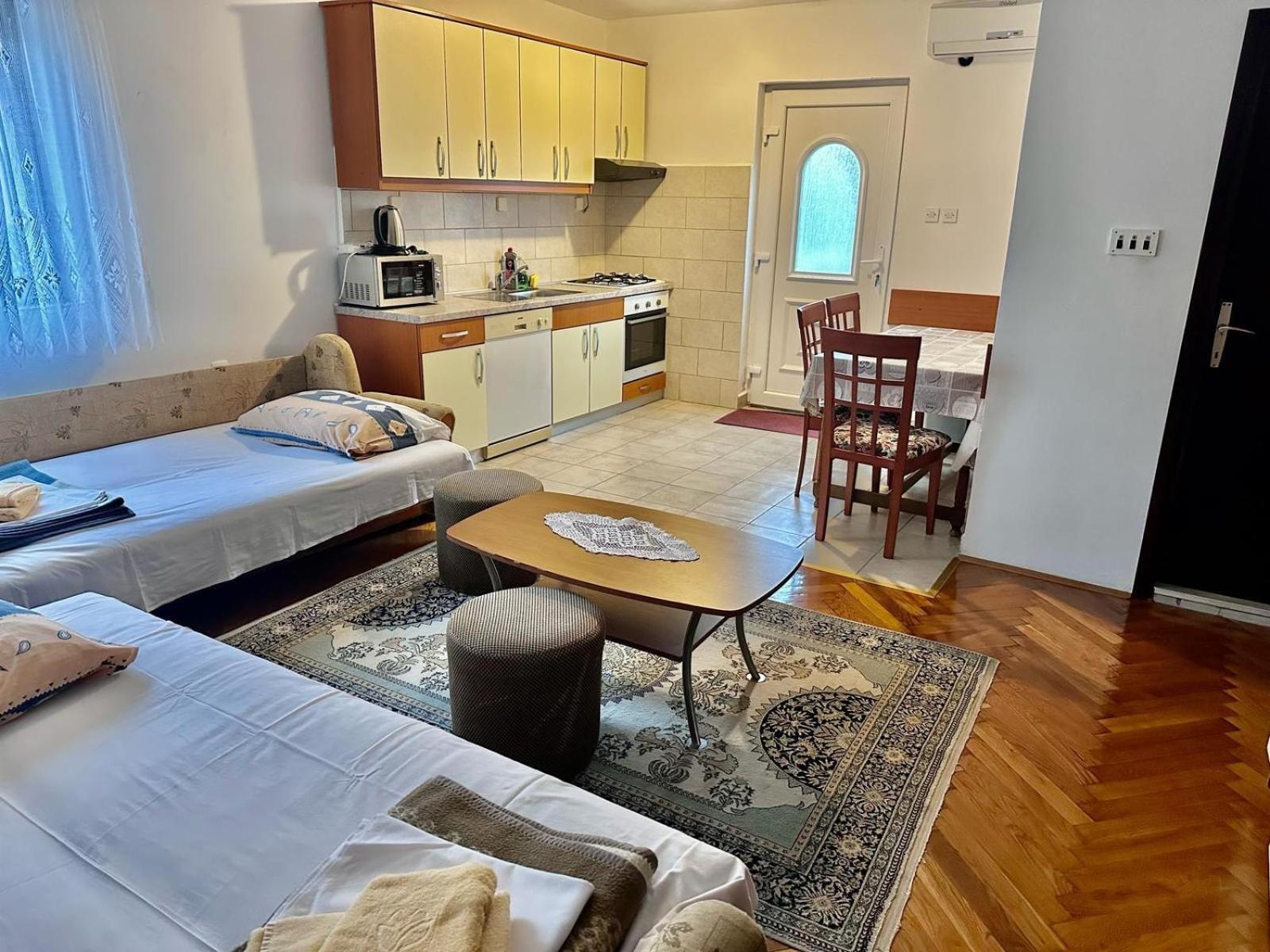 Apartments With A Parking Space Novi Vinodolski - 5514 객실 사진